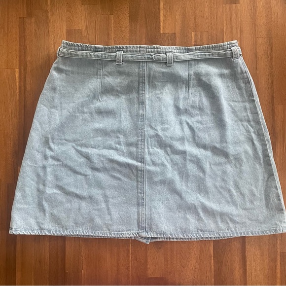 ASOS Denim Button Through Mini Skirt with Skinny Belt - Picture 6 of 7